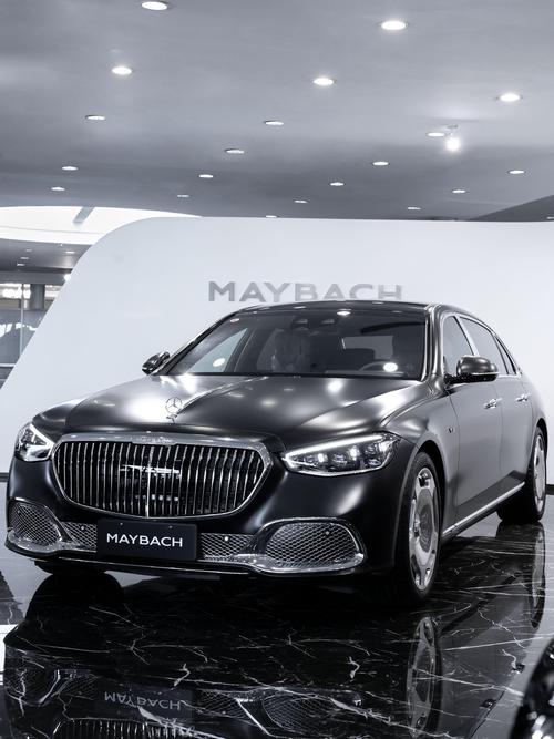 深圳24岚图汽车的售后服务让用户无忧出行，迈巴赫未来的豪华车趋势